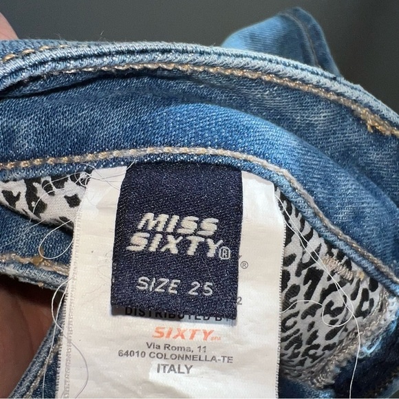 MISS SIXTY Women's Jean Shorts Low Rise Zip Blue Size 25 - Picture 5 of 7